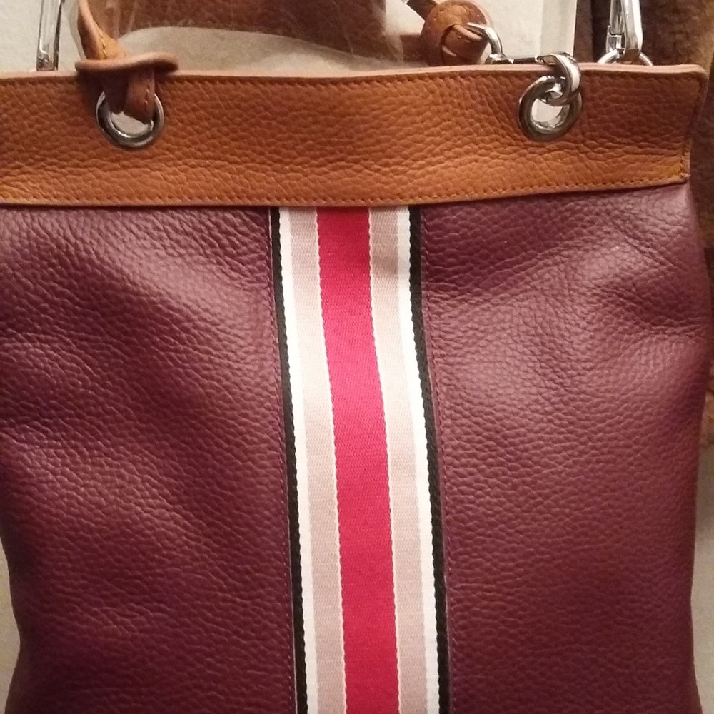 LARGE  ALL  LEATHER CROSS BODY  BAG